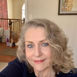 Meet your Posher, Deborah